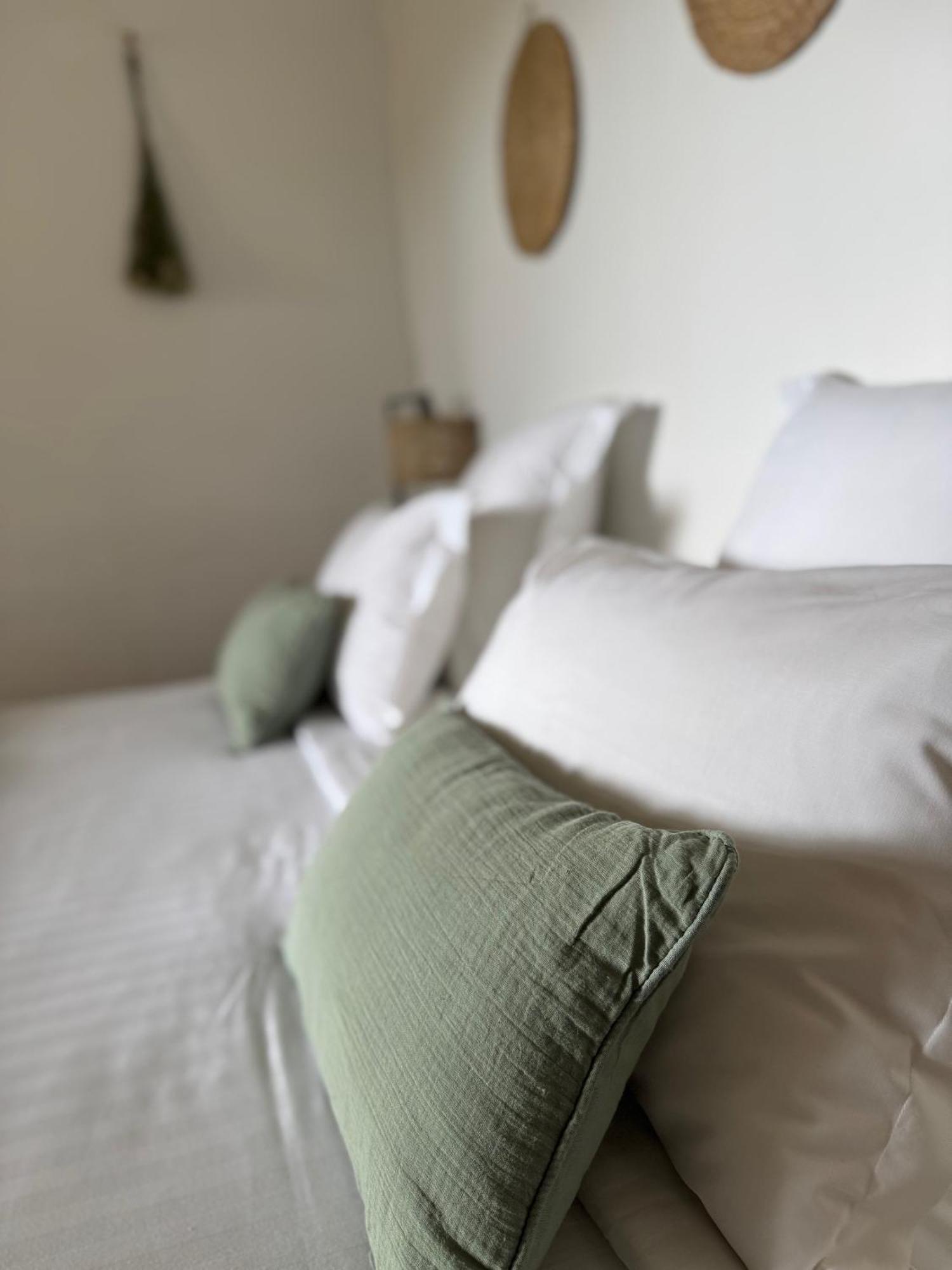 La Cle Des Champs, Boutique Hotel & Spa - Le Mas De Garrigon Roussillon  Exterior photo