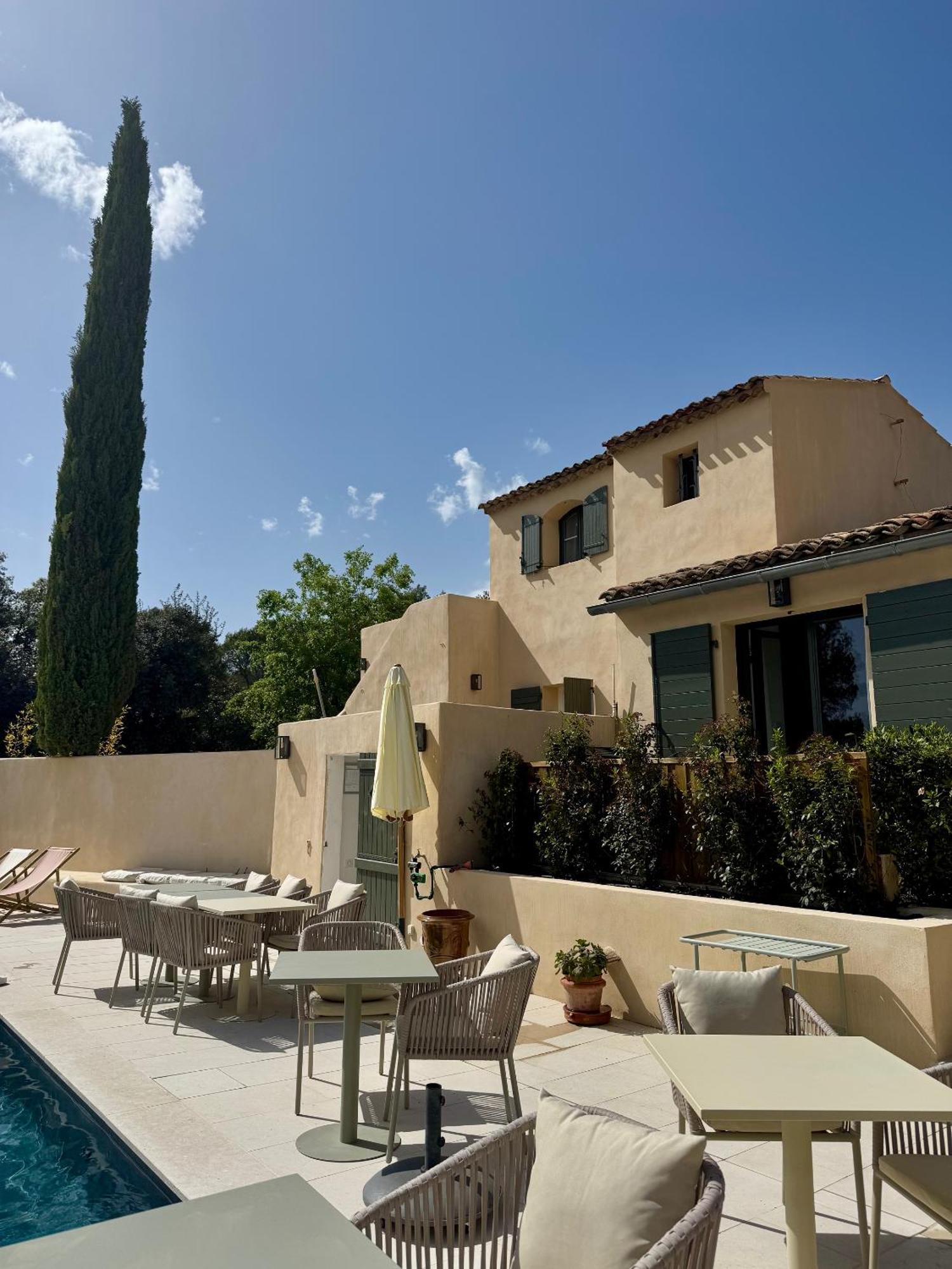 La Cle Des Champs, Boutique Hotel & Spa - Le Mas De Garrigon Roussillon  Exterior photo